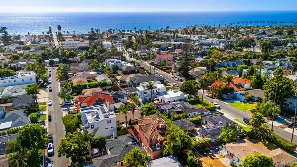 La Jolla, CA 92037,618 Gravilla Pl