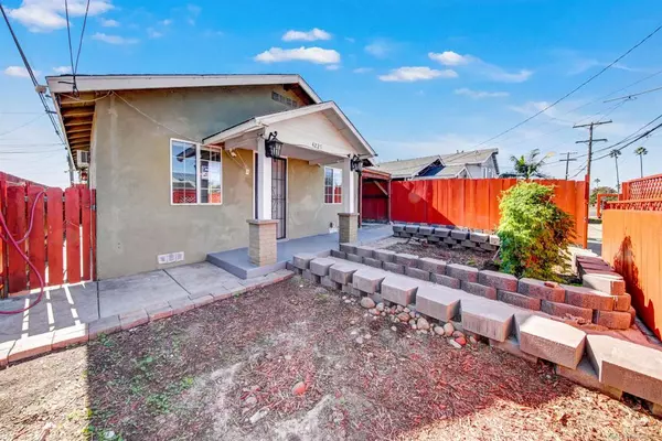 San Diego, CA 92105,4221 23 Dwight St.