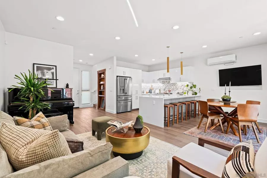 8268 High St, La Mesa, CA 91941