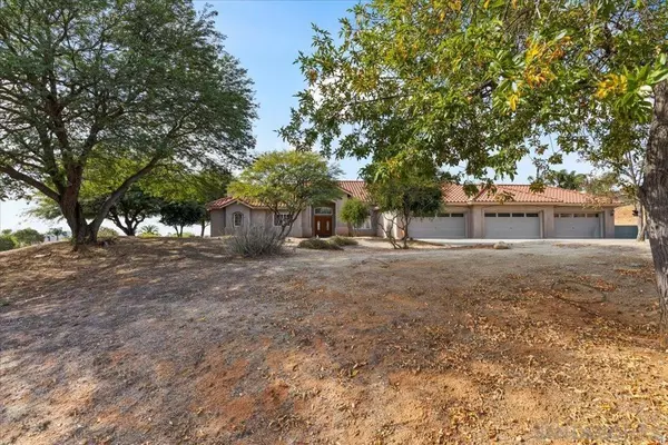Valley Center, CA 92082,31252 North Star Way