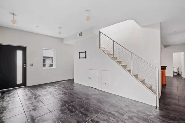 San Diego, CA 92113,991 Sigsbee St