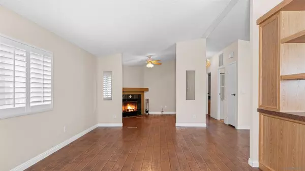 San Diego, CA 92117,6460 Convoy Court #133