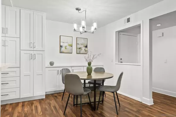 San Diego, CA 92108,10325 Caminito Cuervo #185