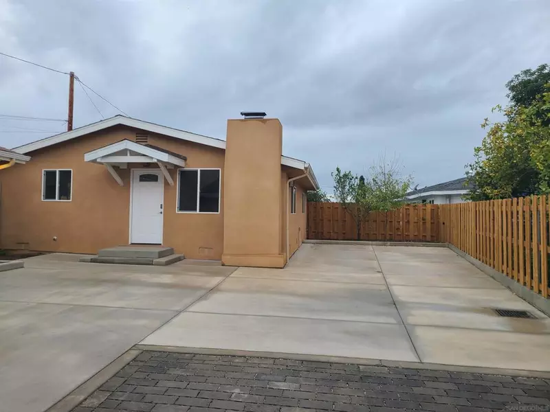 750 N Citrus Avenue, Unit #3, Vista, CA 92084