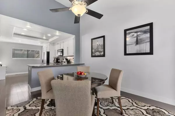 La Jolla, CA 92037,6595 Caminito Catalan