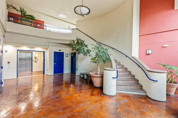 San Diego, CA 92101,235 Market St #301