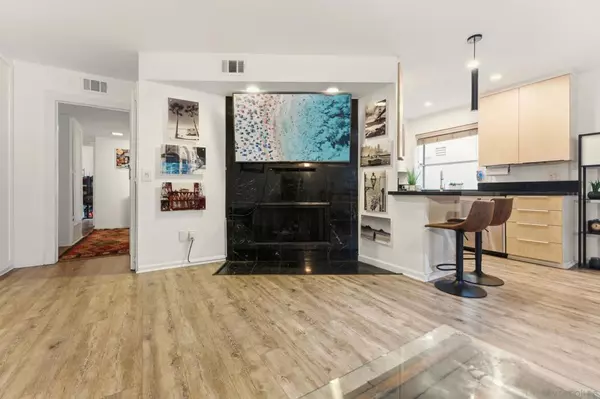 San Diego, CA 92110,3116 Groton Way #2