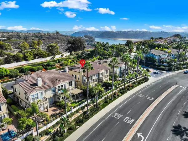 Carlsbad, CA 92011,7435 Neptune Dr