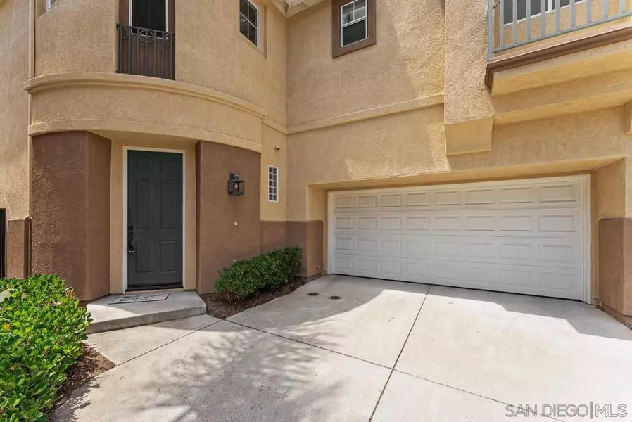 3738 Ruette San Raphael, San Diego, CA 92130