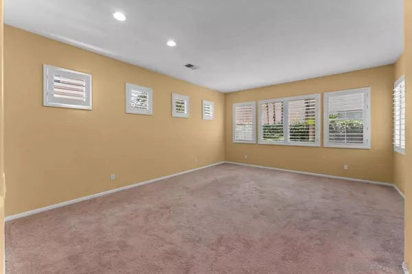 San Diego, CA 92130,3738 Ruette San Raphael