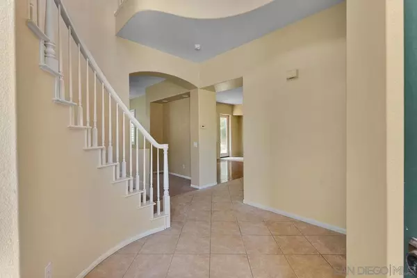 San Diego, CA 92130,3738 Ruette San Raphael