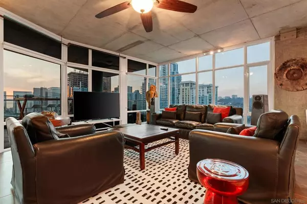 San Diego, CA 92101,1080 Park Blvd #1702