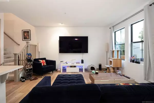 San Diego, CA 92101,1750 Kettner Blvd #107