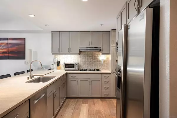 San Diego, CA 92101,1750 Kettner Blvd #107