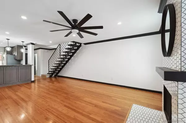 San Diego, CA 92110,3774 Keating St.