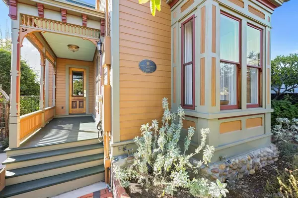 San Diego, CA 92102,1930 30Th St