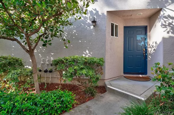 San Diego, CA 92122,5512 Renaissance Avenue #3