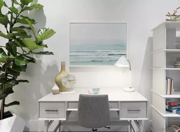 Solana Beach, CA 92075,330 S Cedros Ave #Apt 7