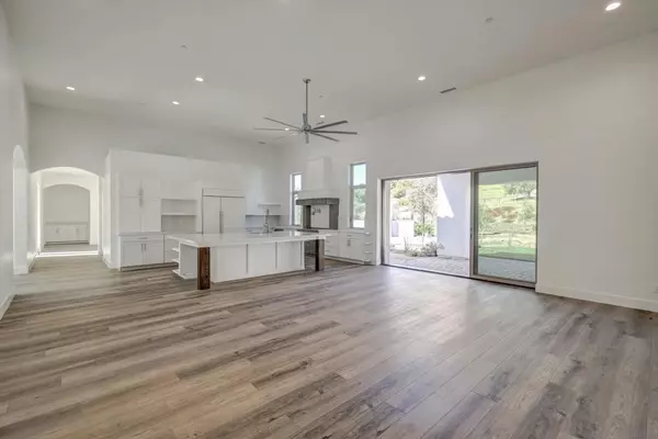 Bonsall, CA 92003,5808 Lake Vista Dr.