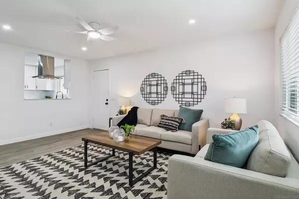 Santee, CA 92071,10220 Princess Sarit Way