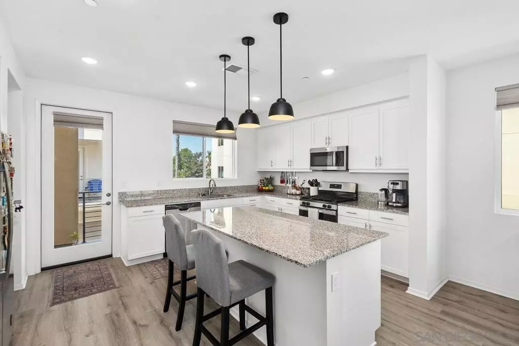 San Diego, CA 92154,5405 Beach Bluff Ln #224