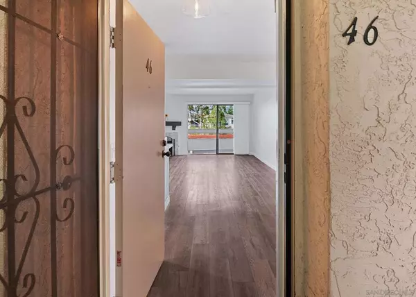 San Diego, CA 92119,6877 Caminito Mundo #46