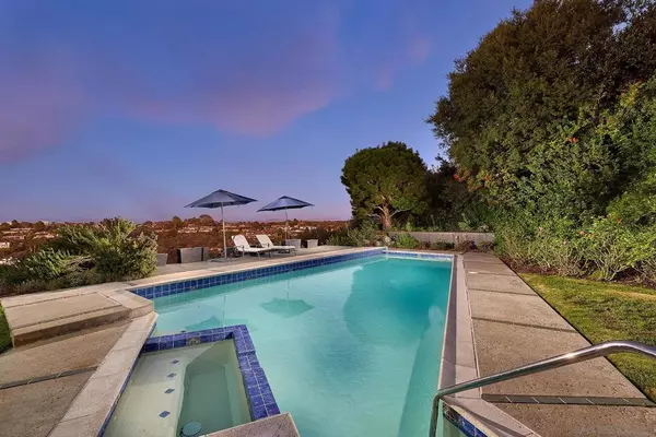 La Jolla, CA 92037,2551 Via Viesta