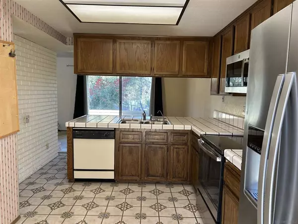 San Diego, CA 92131,10450 Ridgewater Ln