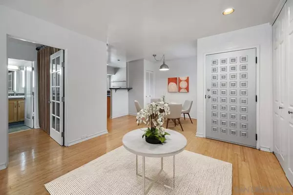 La Jolla, CA 92037,2600 Torrey Pines Rd #A31