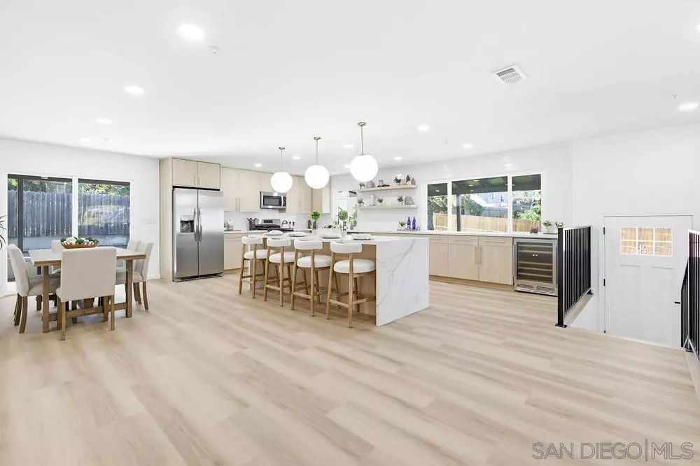 El Cajon, CA 92020,477 Skyview St