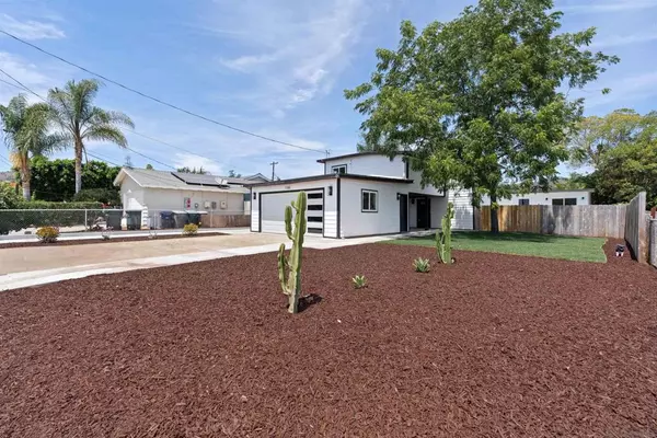 Escondido, CA 92027,1160 Erica St