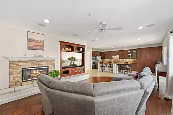 Escondido, CA 92026,10562 Aspen Gln