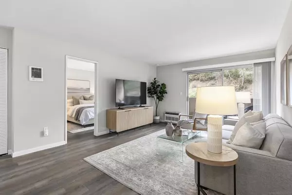 San Diego, CA 92120,6955 Alvarado Rd #77