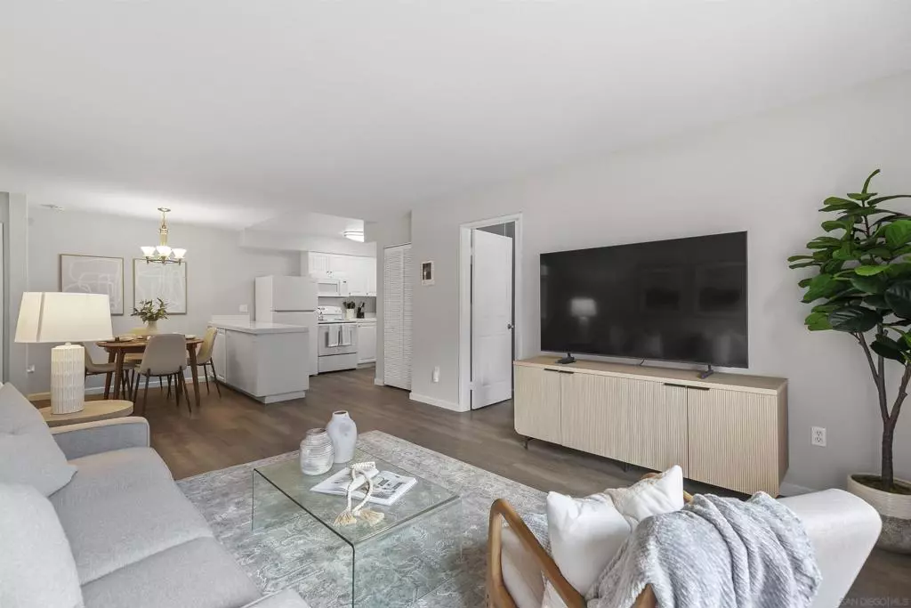 San Diego, CA 92120,6955 Alvarado Rd #77