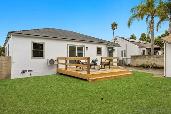 San Diego, CA 92115,4352 Athens St