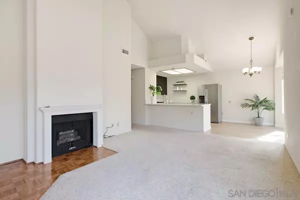 San Diego, CA 92130,4029 Carmel View Rd #142