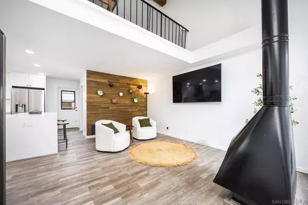 San Diego, CA 92103,3568 Front St #D