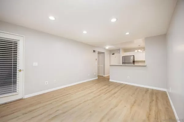 San Diego, CA 92122,3440 Lebon Dr #4217