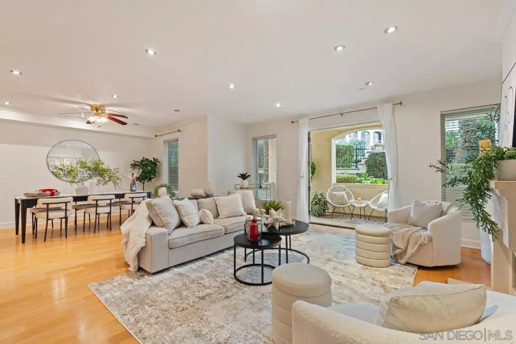 La Jolla, CA 92037,1040 Genter St #103