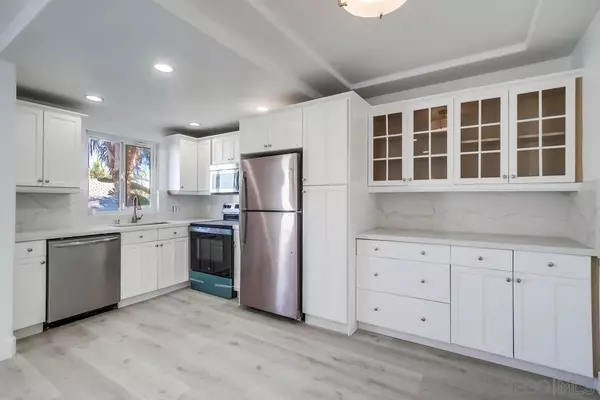 San Diego, CA 92104,4150 34th St #7