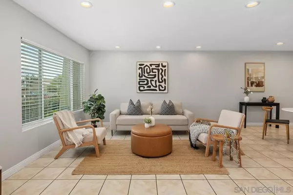 La Mesa, CA 91942,5800 Lake Murray Blvd #49