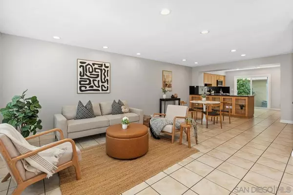 La Mesa, CA 91942,5800 Lake Murray Blvd #49