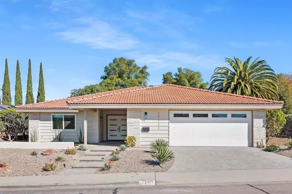 17111 Prado Pl, San Diego, CA 92128