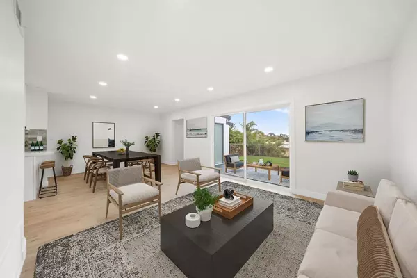 San Diego, CA 92105,3270 Easy St