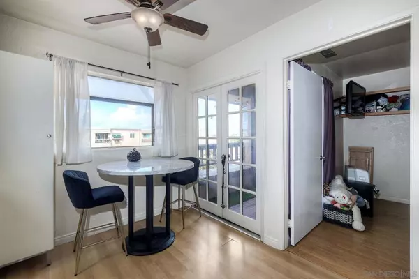 San Diego, CA 92110,3140 Midway Dr # 305