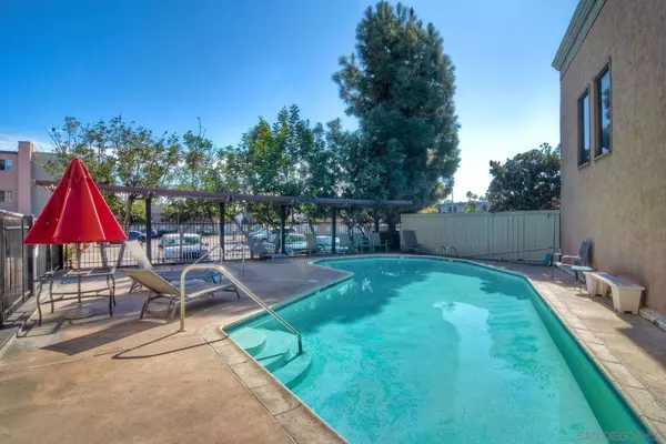 San Diego, CA 92110,3140 Midway Dr #305