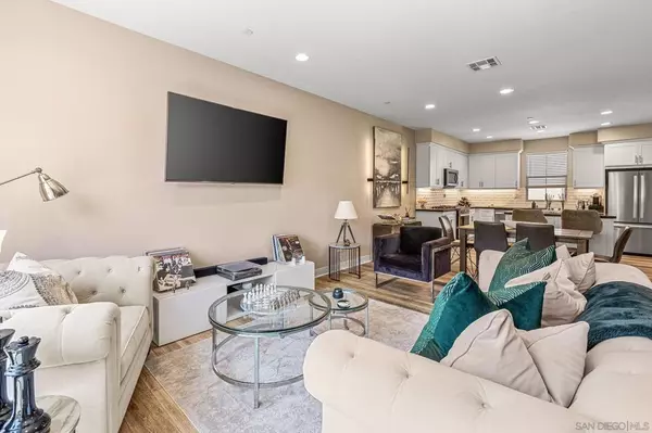 Oceanside, CA 92056,4347 Harbor Way #4