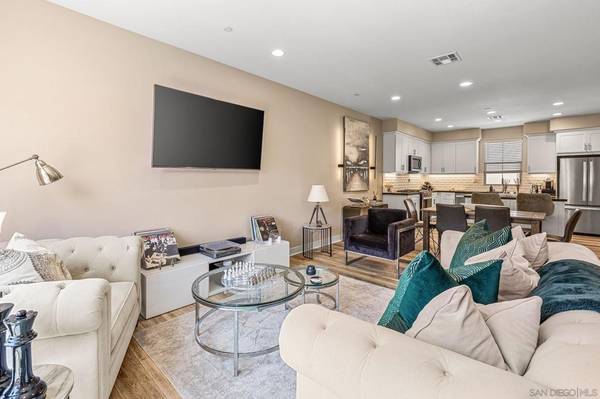 Oceanside, CA 92056,4347 Harbor Way #4