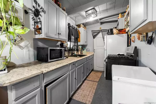 Hemet, CA 92544,26802 Girard St