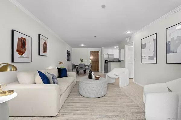 San Diego, CA 92101,750 State St #109